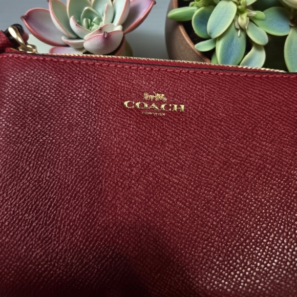 Coach Red Wristlet Clutch Like New - Picture 2 of 7